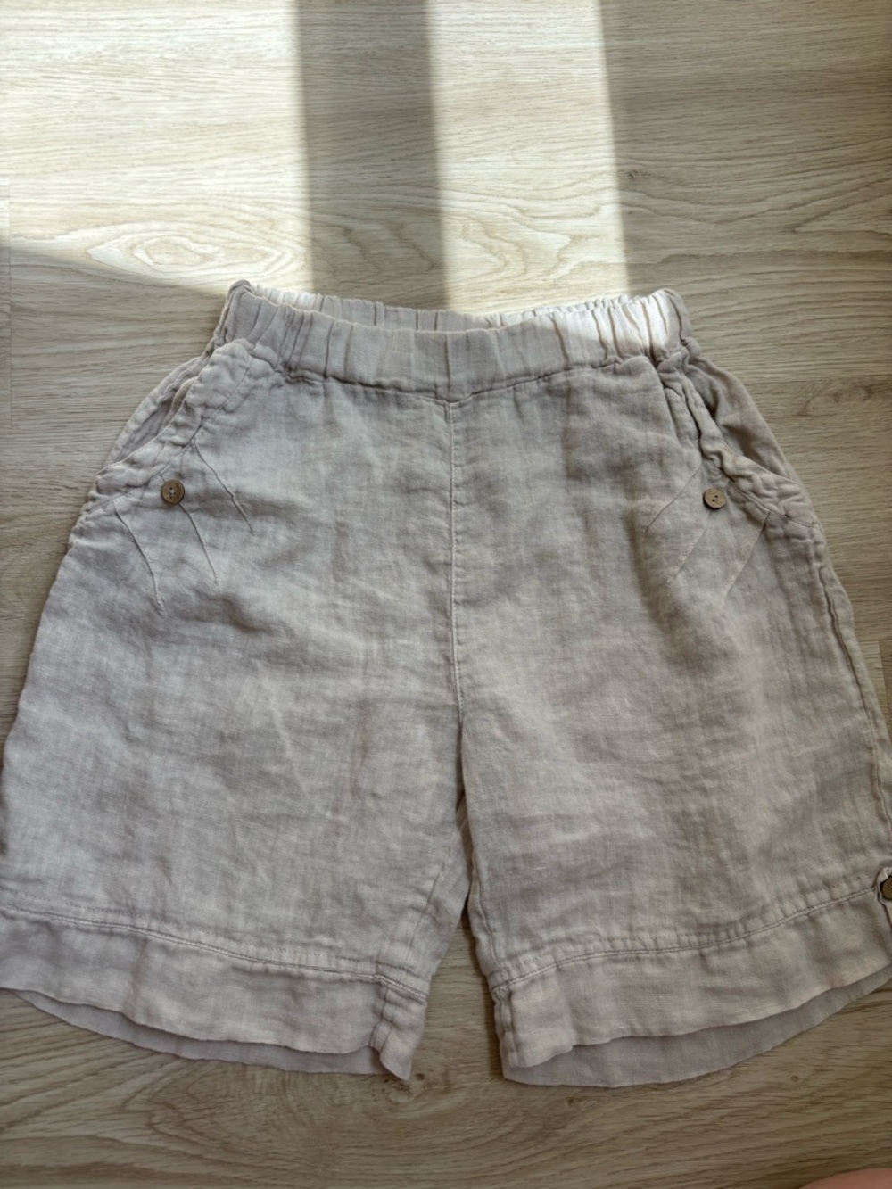 Papa Vancouver Linen Women's Shorts in Light Beige